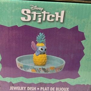 Stitch jewelry plate